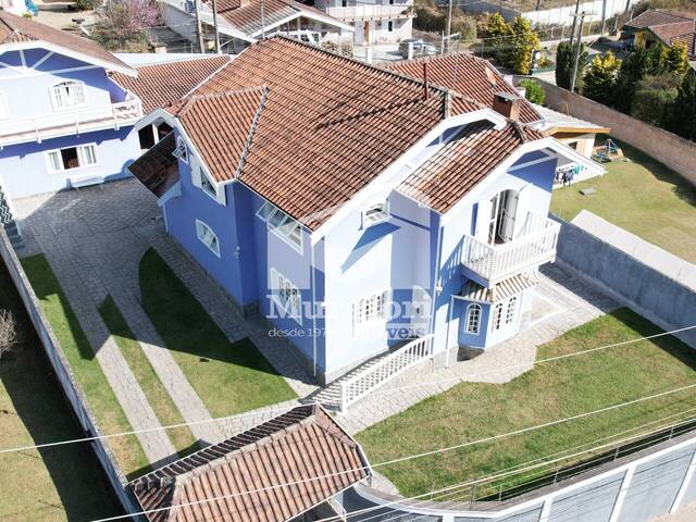 Venda em Vila Ondina - Campos do Jordão