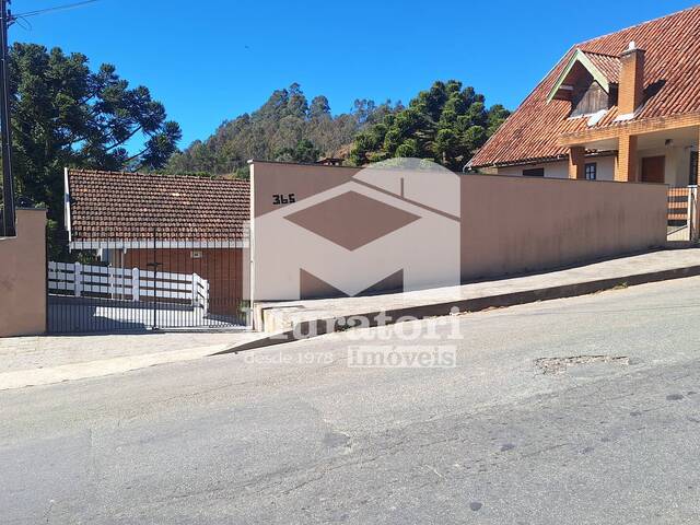 #2355 - Casa para Venda em Campos do Jordão - SP