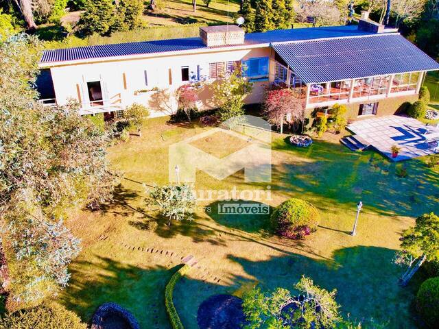 #2661 - Casa para Venda em Campos do Jordão - SP