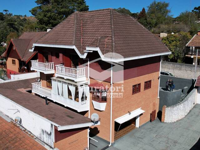 #2499 - Casa para Venda em Campos do Jordão - SP