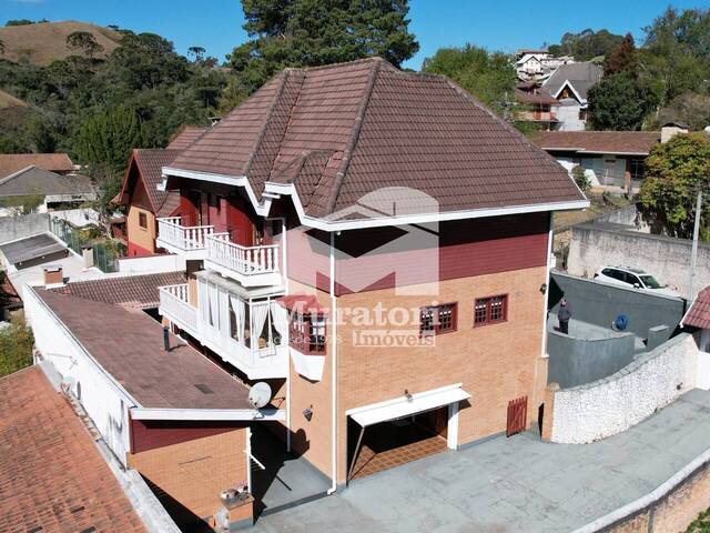#2499 - Casa para Venda em Campos do Jordão - SP