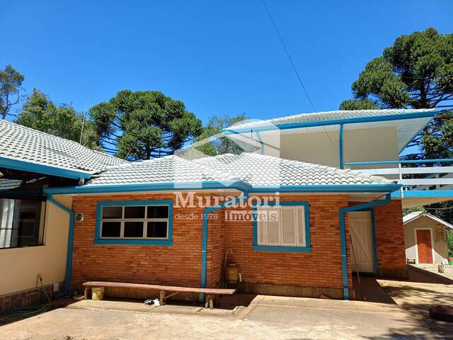 #2698 - Casa para Venda em Campos do Jordão - SP
