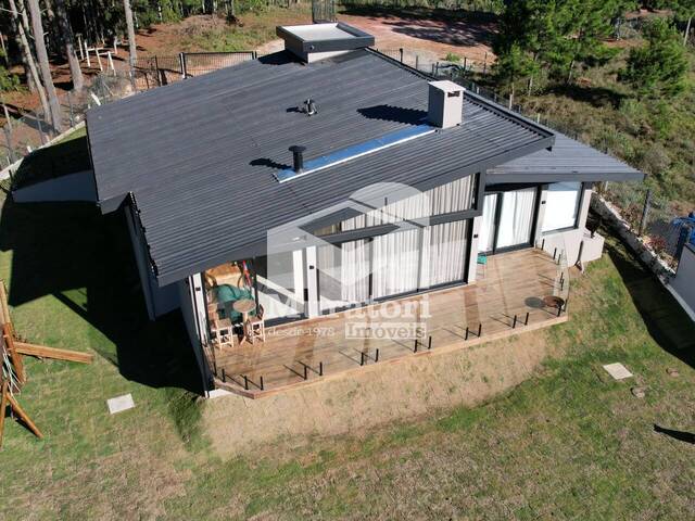 #2701 - Casa para Venda em Campos do Jordão - SP