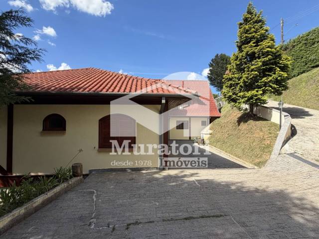 #2718 - Casa para Venda em Campos do Jordão - SP