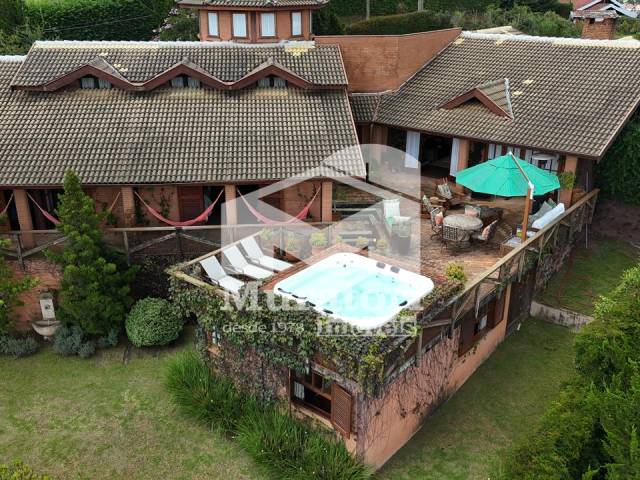 #2724 - Casa para Venda em Campos do Jordão - SP