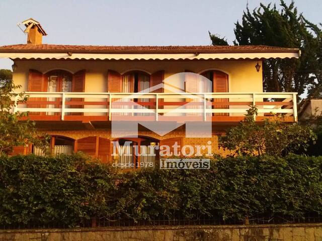 #2735 - Casa para Venda em Campos do Jordão - SP