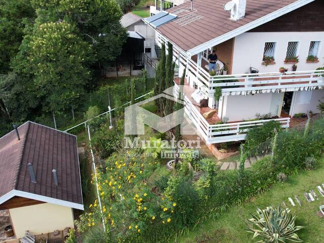 Casa para Venda em Campos do Jordão - 2