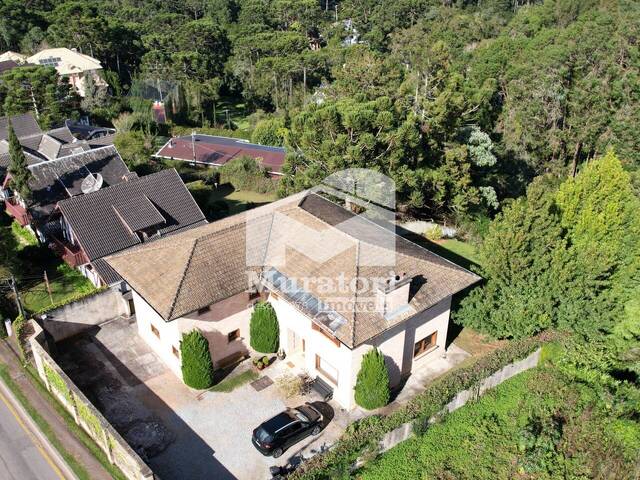 Casa para Venda em Campos do Jordão - 4