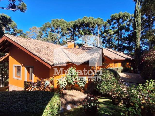 Casa para Venda em Campos do Jordão - 2