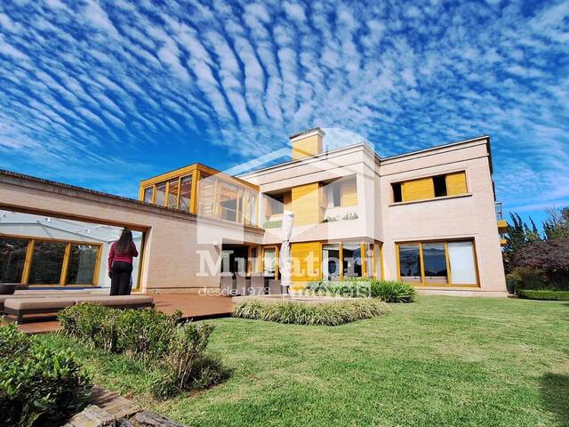 Casa para Venda em Campos do Jordão - 4