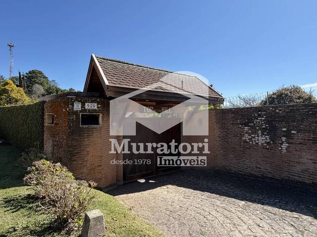 Casa para Venda em Campos do Jordão - 2