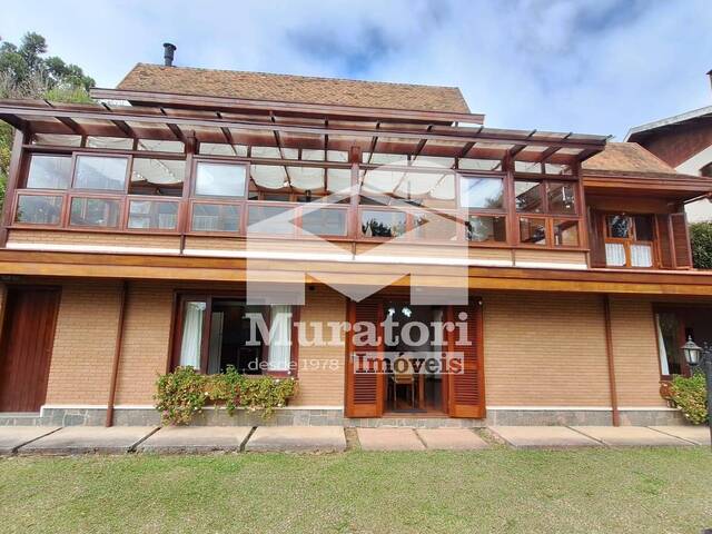 Casa para Venda em Campos do Jordão - 2