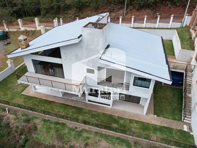 #2795 - Casa para Venda em Campos do Jordão - SP