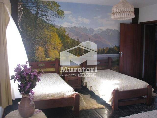 #1007 - Casa para Venda em Campos do Jordão - SP