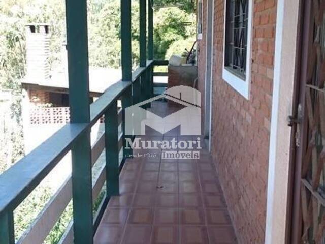 Casa para Venda em Piranguçu - 4