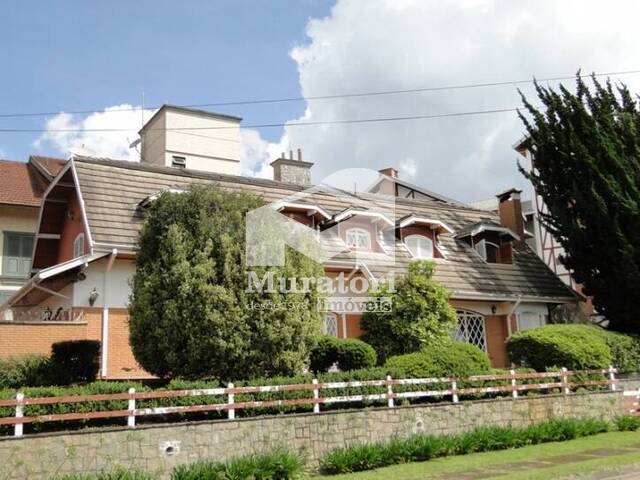 #1324 - Casa para Venda em Campos do Jordão - SP