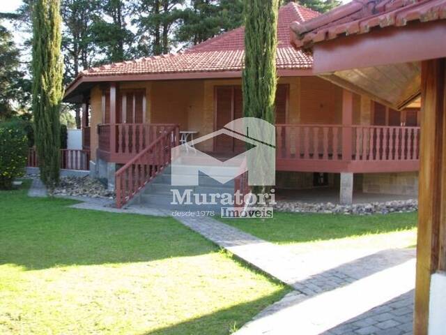 Casa para Venda em Campos do Jordão - 2
