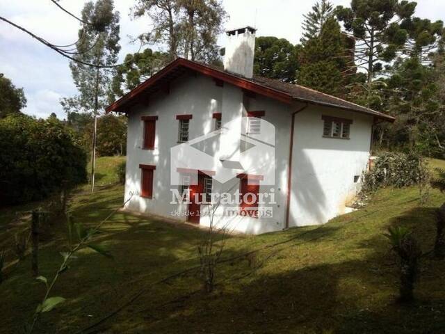 Casa para Venda em Campos do Jordão - 2