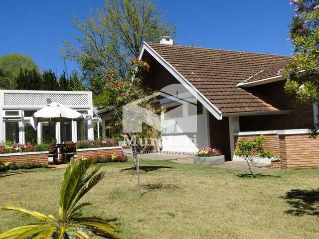 #1733 - Casa para Venda em Campos do Jordão - SP